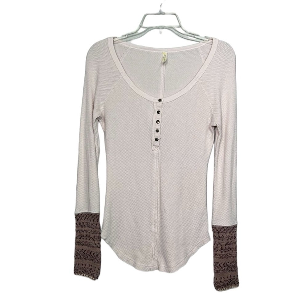 FREE PEOPLE Sweater Knit Cuff light pale pink scoop neck thermal top size XS
